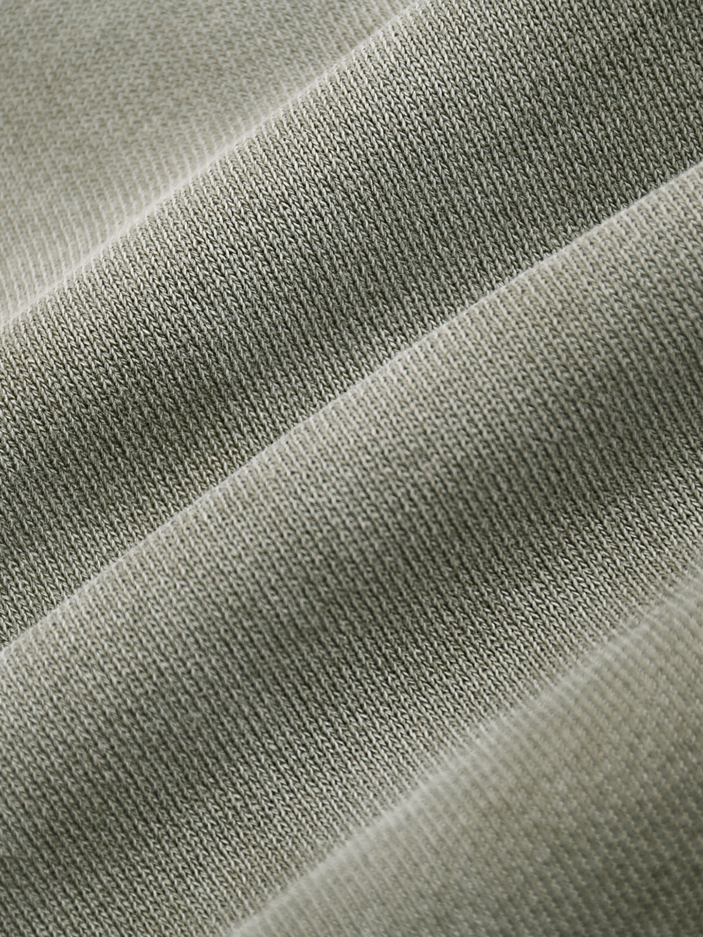 Shorts Lavados con Parche Rectangular
