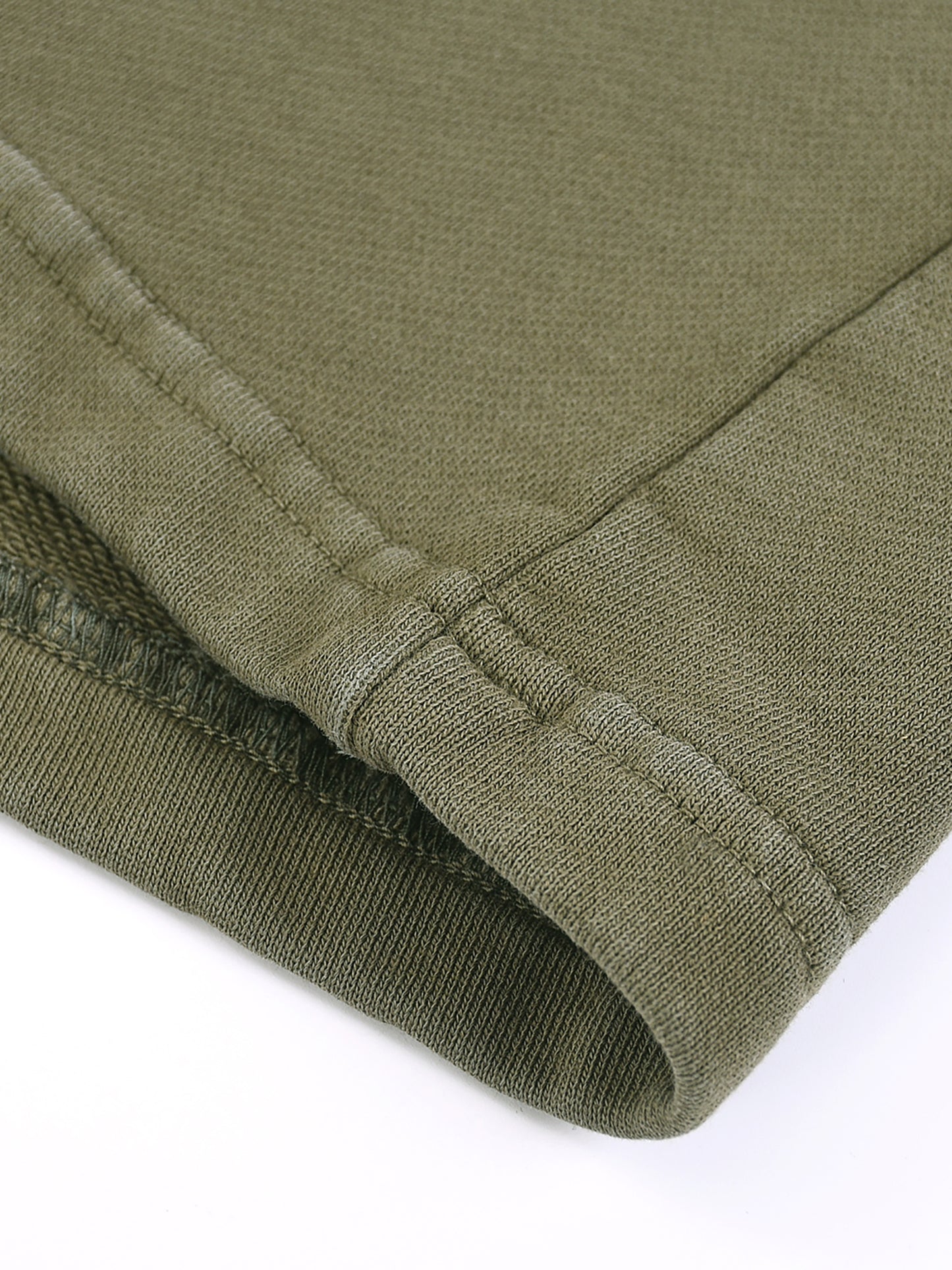Shorts Lavados con Parche Rectangular